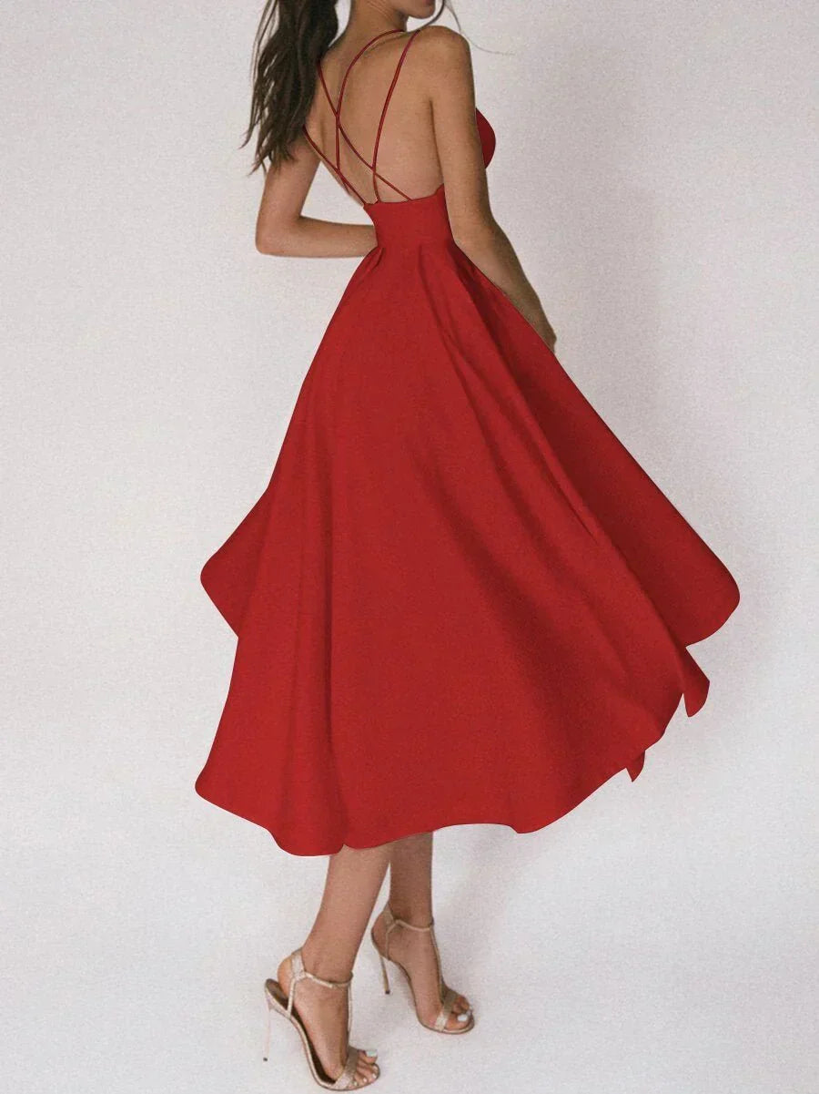Elara - Robe Minimaliste Élégante